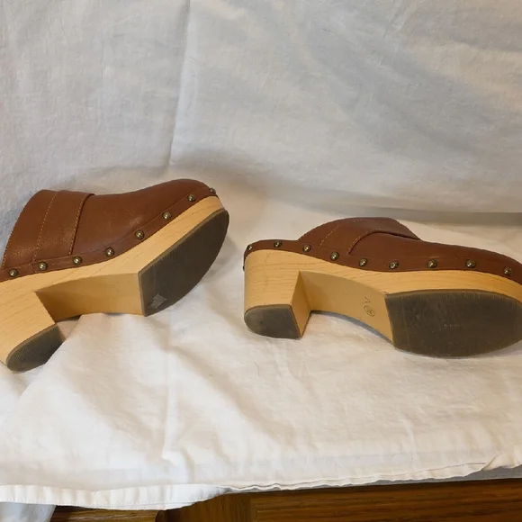 Beach By Maltisse Brown Leather Shoes - Picture 4 of 5